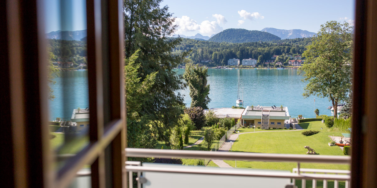 Seehotel Paulitsch, Ansicht vom Park - Foto © Helmut Bolesch